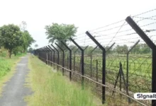 সাতক্ষীরা সীমান্তে ১০ বাংলাদেশিকে হস্তান্তর করলো বিএসএফ
