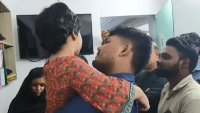 নিহত সাংবাদিক শিবলির পরিবার ও সন্তানদের সাথে আবিদের সাক্ষাৎ