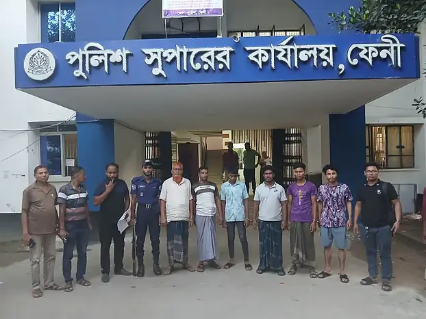 অটোরিকশা ছিনতাইয়ের পর খণ্ড খণ্ড করে বিক্রি করতেন তাঁতী দলের নেতা