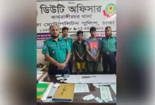 যাত্রীবেশে রিকশায় উঠে চালককে কুপিয়ে হত্যা করে দুই ছিনতাইকারী