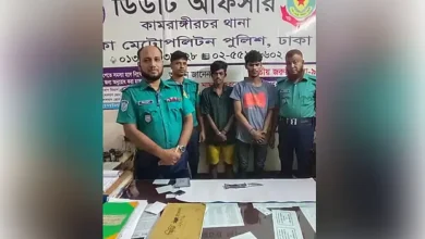 যাত্রীবেশে রিকশায় উঠে চালককে কুপিয়ে হত্যা করে দুই ছিনতাইকারী