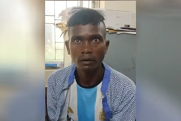ফেনীতে মুদি দোকানের জিনিস চুরি, ভারতীয় নাগরিক গ্রেপ্তার
