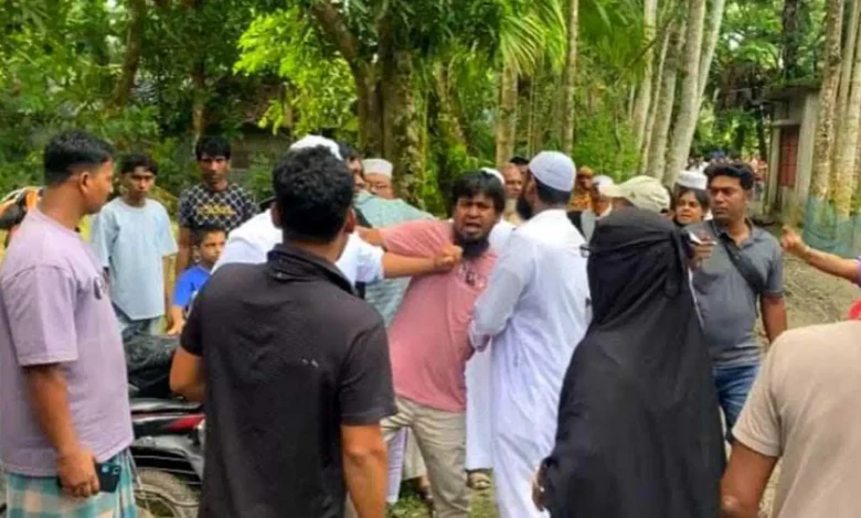 মায়ের লাশ আটকে রেখে সম্পত্তির ভাগবাটোয়ারা, দুই ছেলের হাতাহাতি