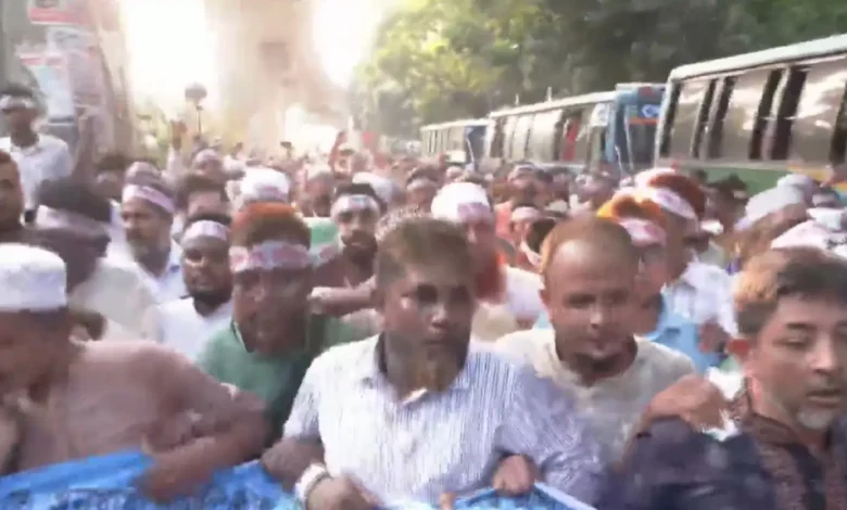 শহীদ মিনার থেকে শিক্ষকদের লংমার্চ টু সচিবালয়