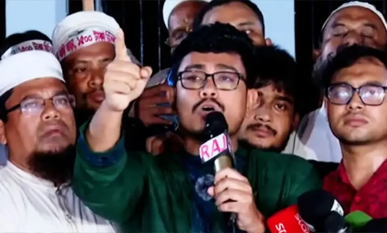 শিক্ষকদের দাবি না মানলে বড় ঝড় আসছে, সামাল দিতে পারবেন না: ডাকসু ভিপি