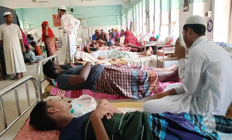 নওগাঁয় হোস্টেলের খাবার খেয়ে অর্ধশতাধিক মাদরাসা শিক্ষার্থী হাসপাতালে