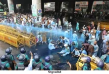 ইবতেদায়ী শিক্ষকদের মিছিলে পুলিশের হামলা, আহত ৪৩