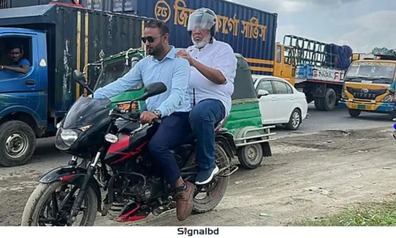 ঢাকা-সিলেট মহাসড়কে যানজটে আটকা পড়ে সড়ক উপদেষ্টা