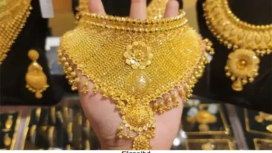 সোনার দাম রেকর্ড: ভরিতে ২ লাখ টাকার বেশি।