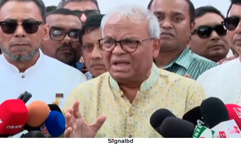 প্রশাসনে ধর্মভিত্তিক দলের অনুগতদের বসানো হচ্ছে: রিজভীর অভিযোগ