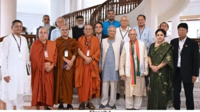 প্রবারণা পূর্ণিমা উপলক্ষে প্রধান উপদেষ্টার সঙ্গে বৌদ্ধ নেতৃবৃন্দের শুভেচ্ছা বিনিময়