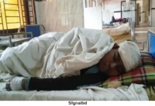 আখাউড়ায় চলন্ত ট্রেন থেকে ছিটকে কিশোর আহত