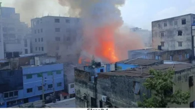 মিরপুরে ভয়াবহ অগ্নিকাণ্ডে ২১ ঘণ্টা পরও ধোঁয়া
