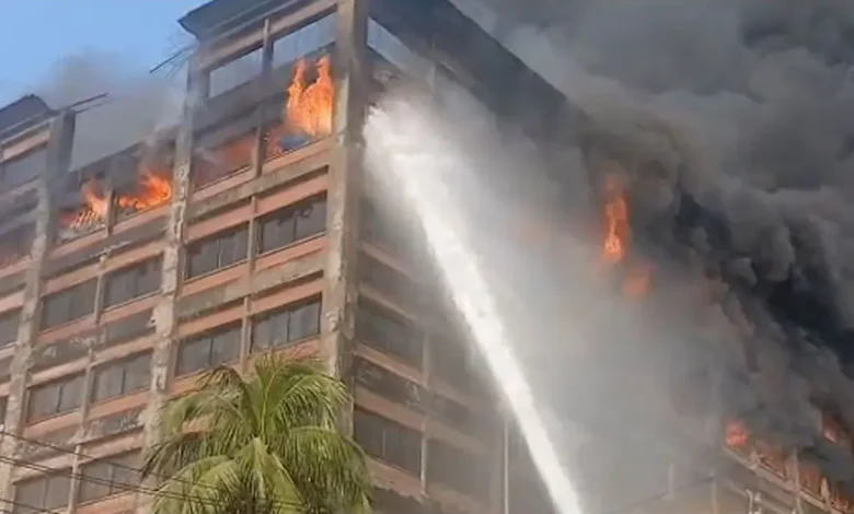 চট্টগ্রামে ইপিজেডে একটি তোয়ালে কারখানায় ভয়াবহ আগুন