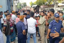বগুড়ায় আধিপত্য বিস্তারের জেরে ৩ জনকে কুপিয়ে জখম