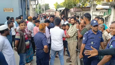 বগুড়ায় আধিপত্য বিস্তারের জেরে ৩ জনকে কুপিয়ে জখম