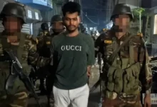 উত্তরায় ‘সমন্বয়ক’ পরিচয়ে চাঁদাবাজি, সেনাবাহিনীর অভিযানে আকাশ গ্রেফতার