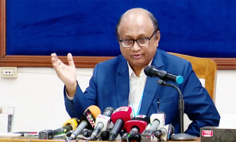 শেখ হাসিনাকে ফেরাতে রেড নোটিশ জারির পদক্ষেপ নেওয়া হয়েছে: দুদক চেয়ারম্যান