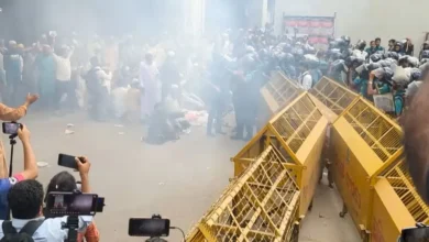 পুলিশের সঙ্গে সংঘর্ষের পরও দাবি আদায়ে অনড় ইবতেদায়ী মাদরাসার শিক্ষকরা