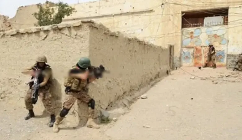 সীমান্তে ভয়াবহ সংঘর্ষ, ৫ পাকিস্তানি সেনাসহ নিহত ২৫