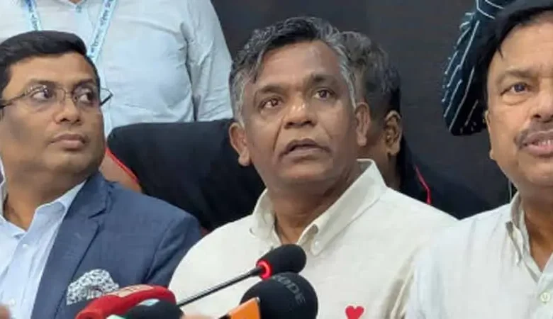 দেশকে সেবা দেয়ার লোভে আমি থেকে গিয়েছি: বুলবুল