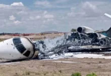 কঙ্গোয় রানওয়ে থেকে ছিটকে পড়লো মন্ত্রীর বিমান