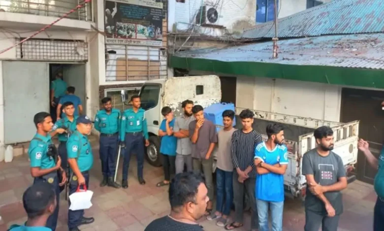 সাবেক শিক্ষামন্ত্রী নওফেলের চট্টগ্রামের বাড়িতে তল্লাশি, আটক ৭