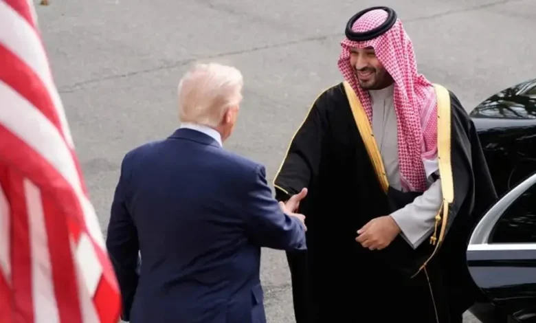 হোয়াইট হাউসে সৌদি যুবরাজকে লাল গালিচায় উষ্ণ অভ্যর্থনা ট্রাম্পের