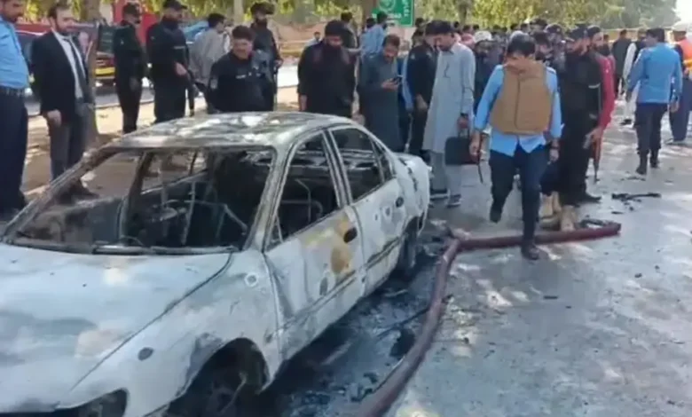 ইসলামাবাদে আত্মঘাতী বিস্ফোরণে নিহত ১২, আহত অন্তত ২৭