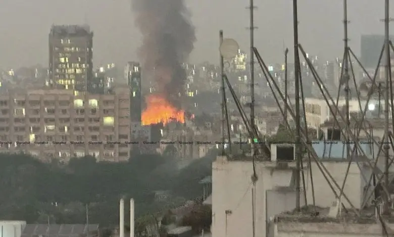 কড়াইল বস্তিতে ভয়াবহ আগুন: ফায়ার সার্ভিসের ১১ ইউনিট ঘটনাস্থলে