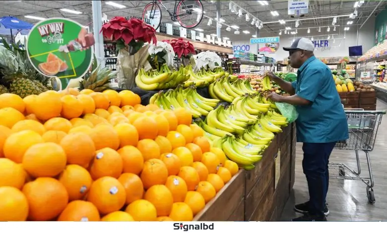 ২ শতাধিক খাদ্যপণ্যের ওপর থেকে শুল্ক প্রত্যাহার করলেন ট্রাম্প
