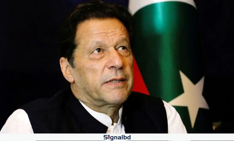 ইমরান খানের মৃত্যু গুজব, বোনেদের ওপর পুলিশি হামলা