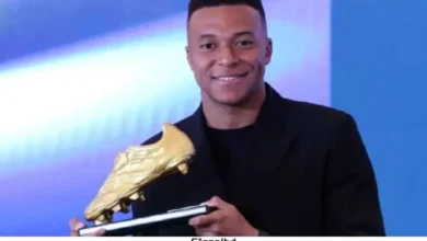 গোল্ডেন বুট হাতে উচ্ছ্বাসে ভাসছেন কিলিয়ান এমবাপ্পে