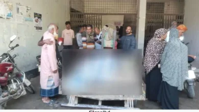 স্বামীর মোটরসাইকেল থেকে ছিটকে পড়ে স্ত্রীর মর্মান্তিক মৃত্যু