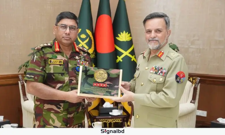 সেনাপ্রধান-ট্যাক্সিলা চেয়ারম্যান সাক্ষাৎ: প্রতিরক্ষা সহযোগিতা জোরদারে গুরুত্ব