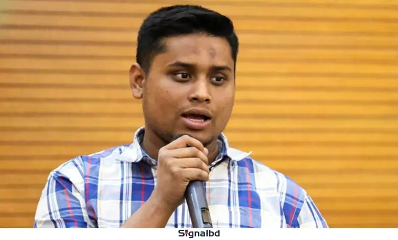 নির্বাচন কমিশন এখন বিভক্ত: এনসিপি নেতা হাসনাতের অভিযোগ