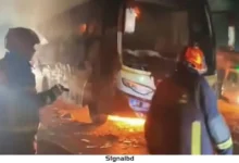 টাঙ্গাইলে গভীর রাতে চলন্ত বাসে আগুন