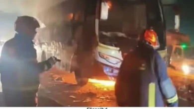 টাঙ্গাইলে গভীর রাতে চলন্ত বাসে আগুন