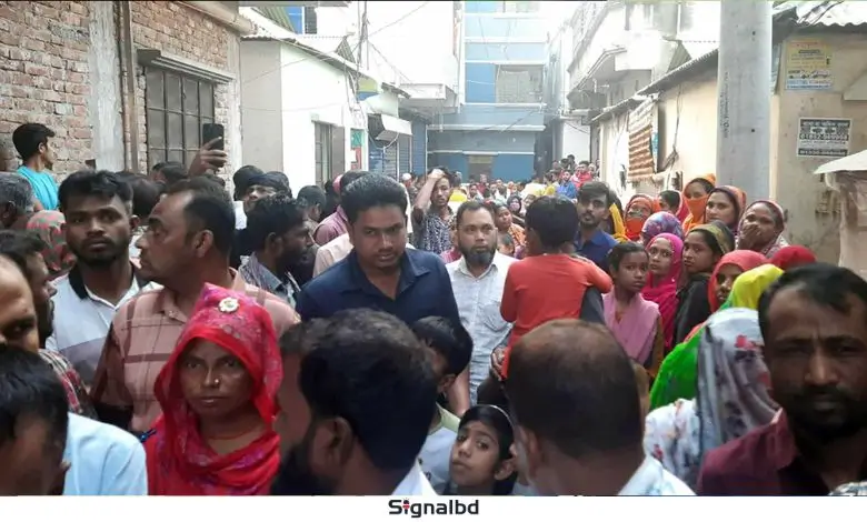 গাজীপুরে স্ত্রী হত্যা, রক্তাক্ত স্বামী; মেয়ে দেখল দৃশ্য