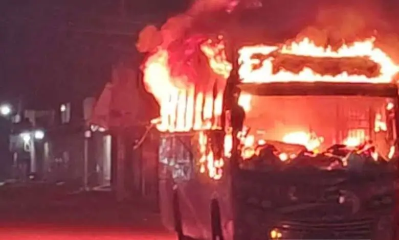 ময়মনসিংহে চলন্ত বাসে আগুন, পুড়ে চালকের মর্মান্তিক মৃত্যু