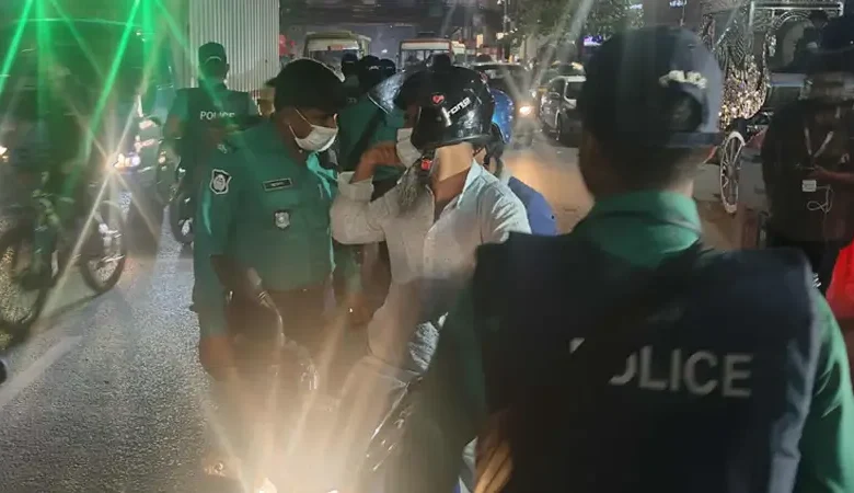 রাজধানীজুড়ে পুলিশের তল্লাশি, নিরাপত্তা জোরদার