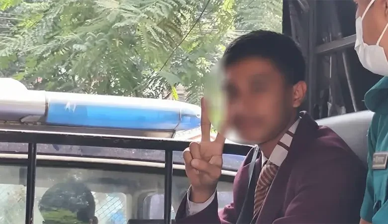 ধানমন্ডি ৩২ থেকে আটক কিশোরকে ছেড়ে দিয়েছে পুলিশ