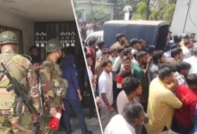 স্কুলশিক্ষার্থীকে টয়লেটে নিয়ে ধর্ষণ চেষ্টা, শিক্ষককে গণপিটুনি