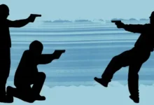 খুলনায় বিএনপি নেতার অফিসে বোমা হামলা ও গুলির ঘটনা, শিক্ষক নিহত