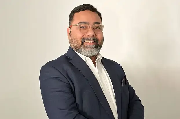 যুক্তরাজ্যের কোনো বিশ্ববিদ্যালয়ে প্রথম বাংলাদেশি উপাচার্য ওসামা