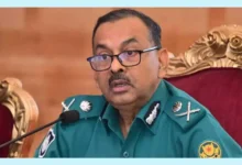 গাড়িতে আগুন-ককটেল নিক্ষেপকারীকে দেখা মাত্র গুলির নির্দেশ ডিএমপি কমিশনারের