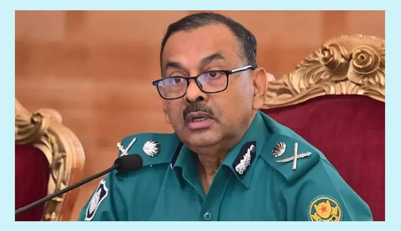 গাড়িতে আগুন-ককটেল নিক্ষেপকারীকে দেখা মাত্র গুলির নির্দেশ ডিএমপি কমিশনারের