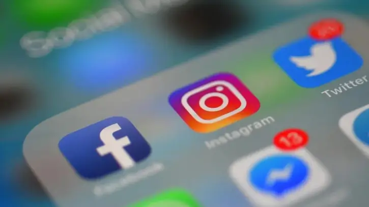 মালয়েশিয়ায় ১৬ বছরের কম কিশোর-কিশোরীদের জন্য বন্ধ হচ্ছে সামাজিক মাধ্যম