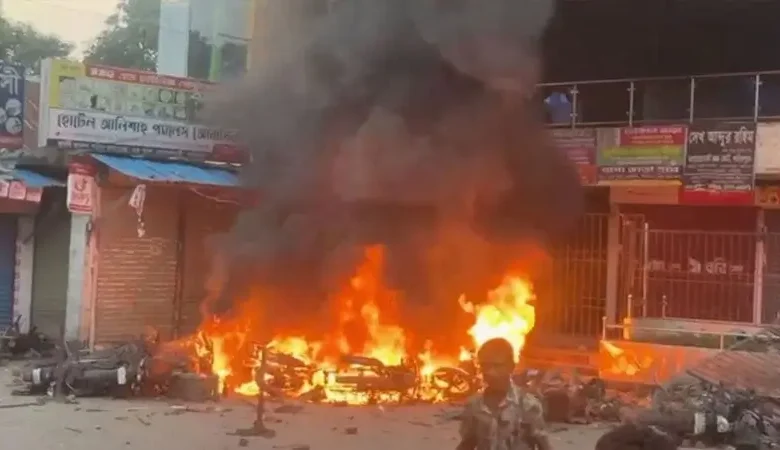 বোয়ালমারীতে বিএনপির দুই পক্ষের সংঘর্ষের ঘটনায় পাল্টাপাল্টি মামলা