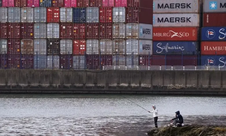 ১১ মাসেই চীনের রফতানি রেকর্ড ১ ট্রিলিয়ন ডলার ছাড়ালো